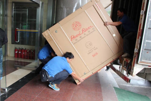 额尔古纳钢琴贵重工艺品无忧运